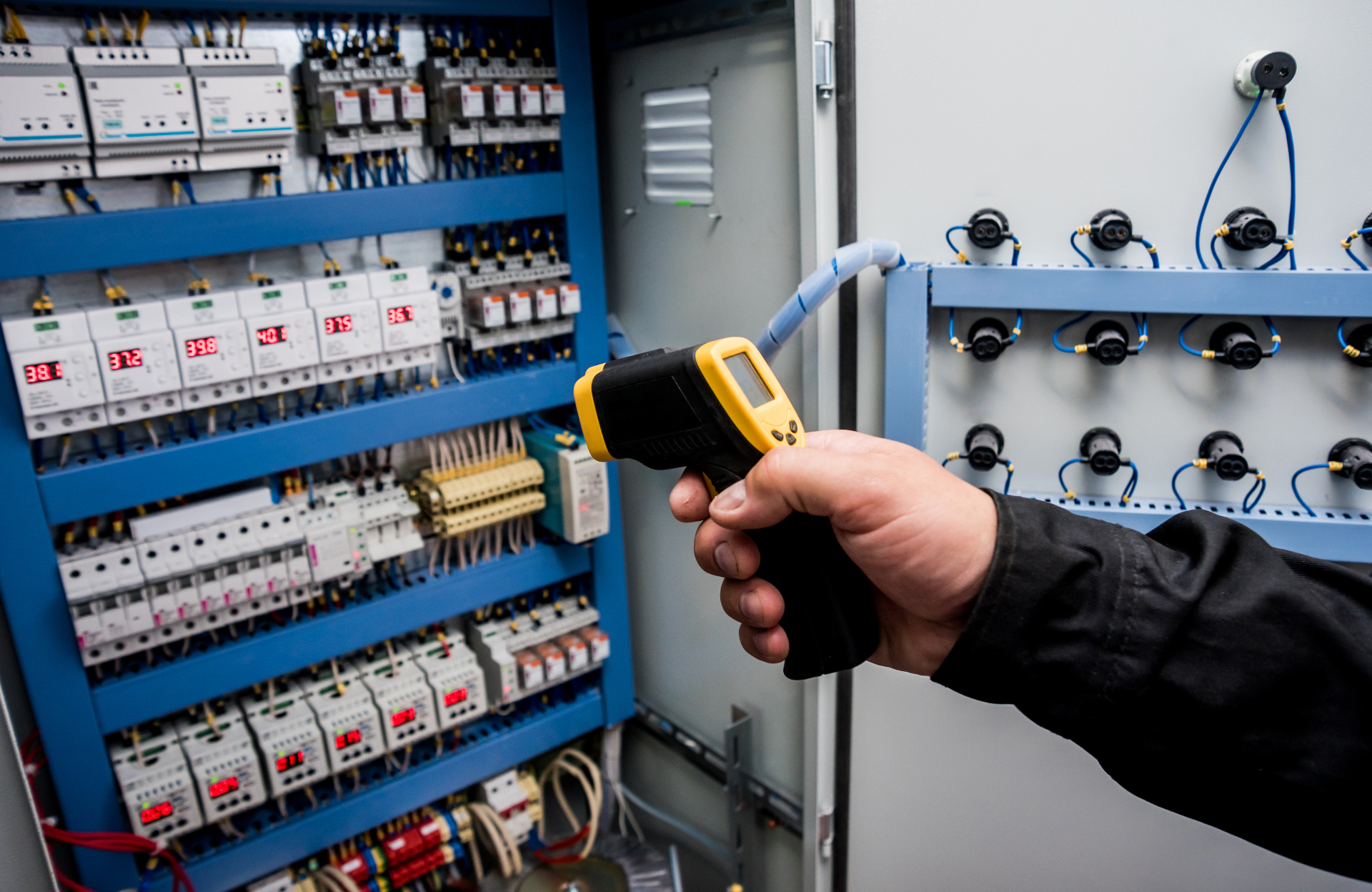 Infrared thermal inspection of electrical panel